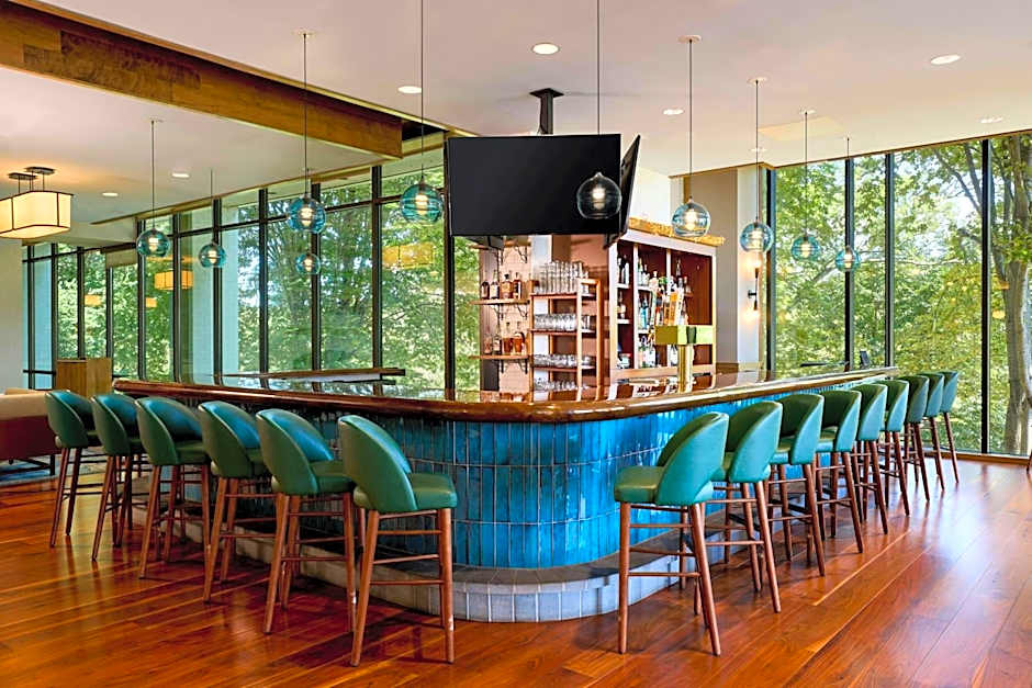 Merriweather Lakehouse Hotel, Autograph Collection