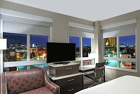 King Corner Room with Skyline View