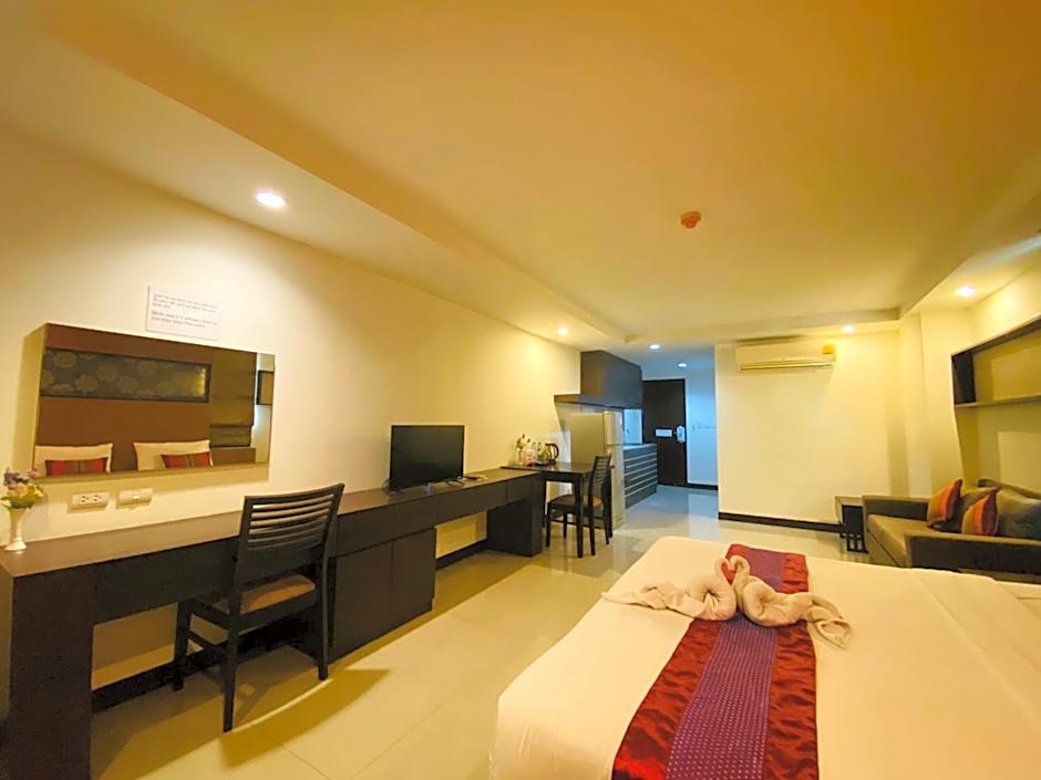 Tycoon Suite by Goad Avadhess Hospitality 1km Walking Street Pattaya Beach