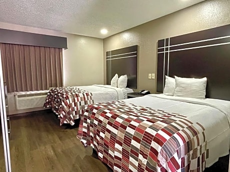 Deluxe Room with Two Double Beds Non-Smoking