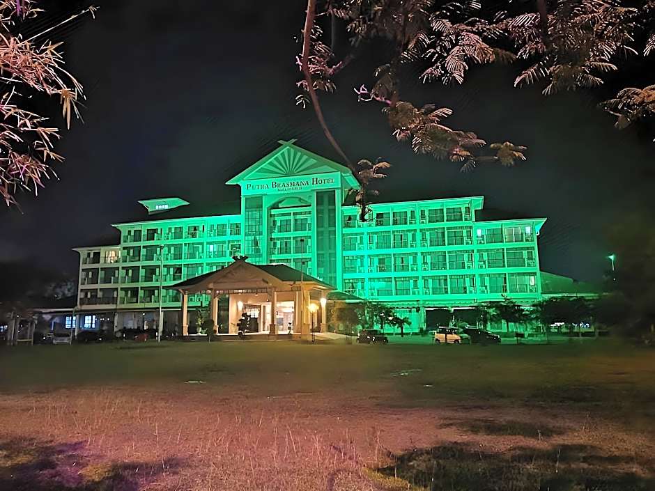 Putra Brasmana Hotel