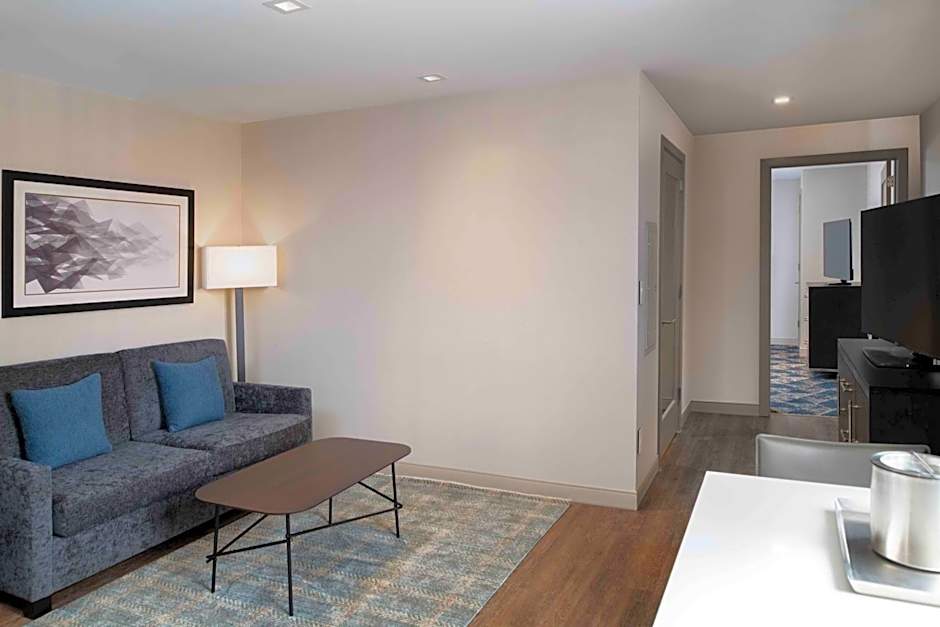 Homewood Suites By Hilton Boston Logan Airport Chelsea