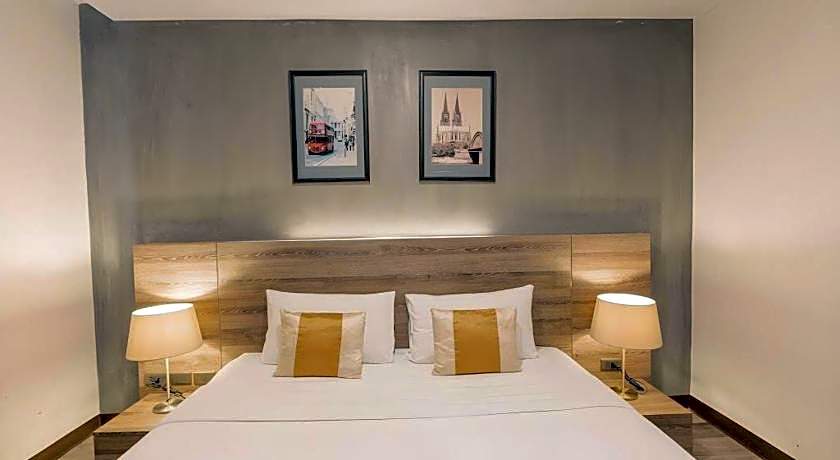 B2 Bangna Premier Hotel