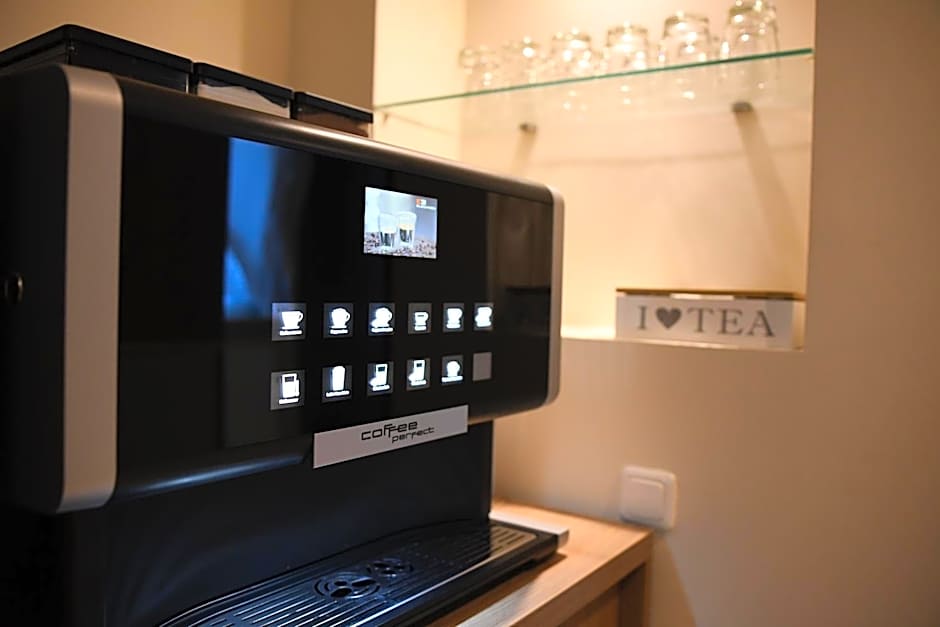 Ata Hotel - Self Check-in