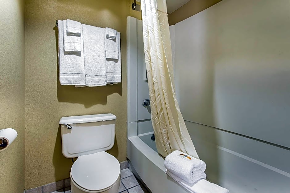 Rodeway Inn Lawton