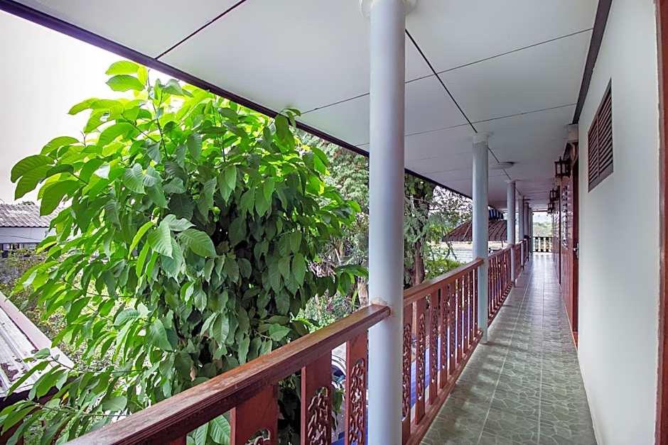 T & T Hostel Kanchanaburi