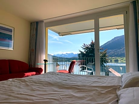 Double or Twin Room with Lake View