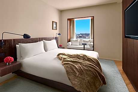 One Bedroom, Suite, 1 King