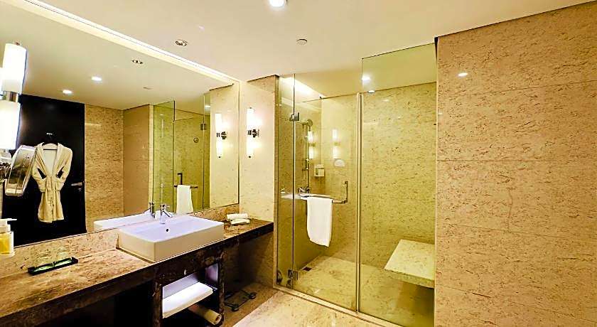 Holiday Inn Nantong Oasis International By IHG