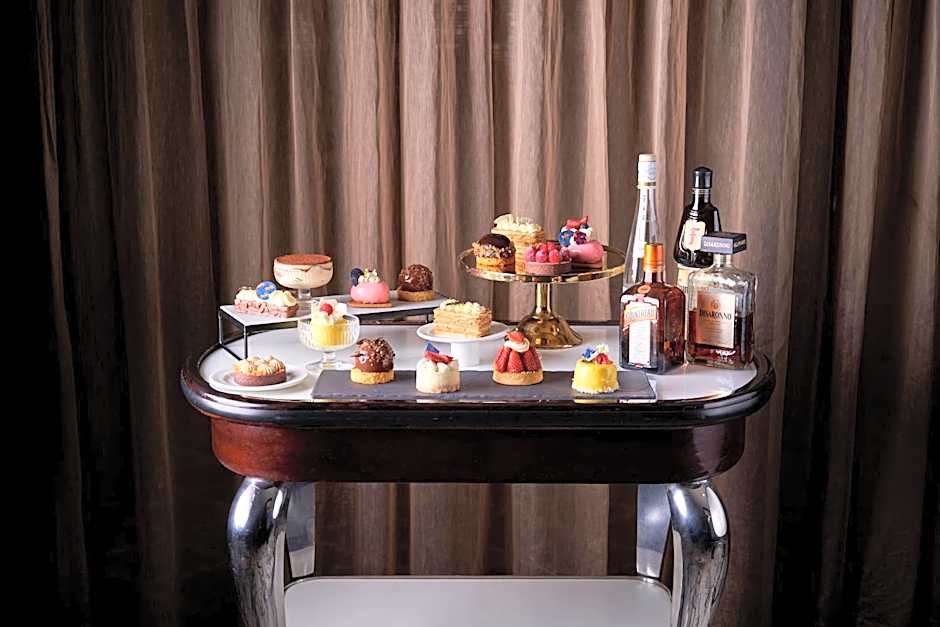 Mayfair Hotel Adelaide by IHG