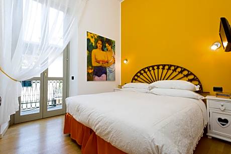 Double or Twin Room with Shared Bathroom