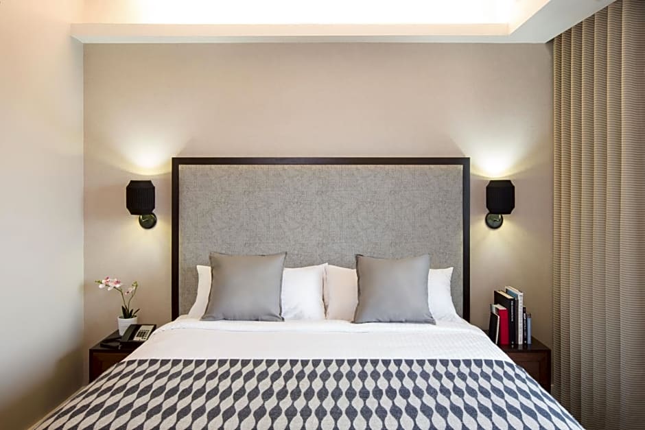Leon Hotel