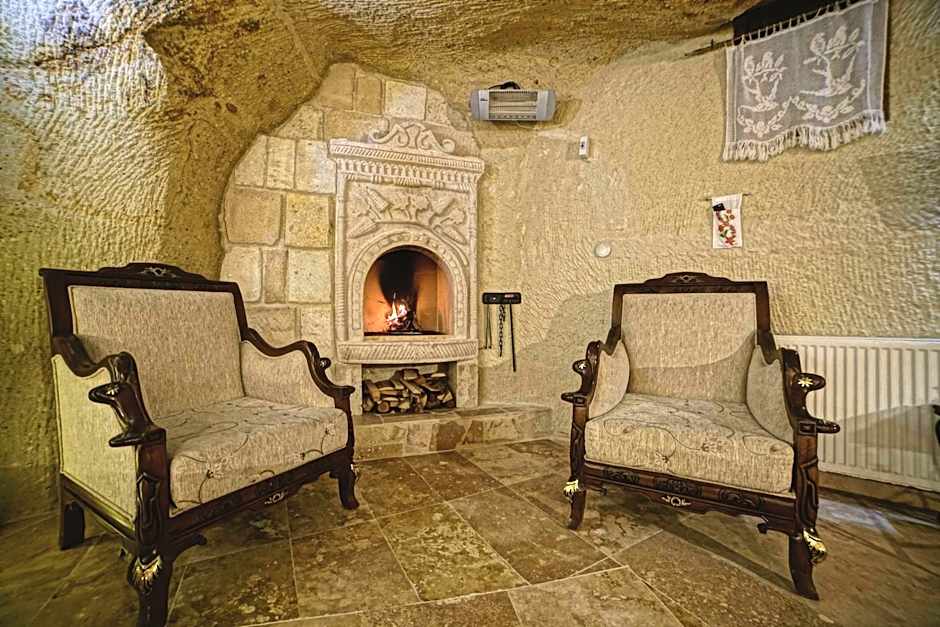 Jerveni Cave Hotel