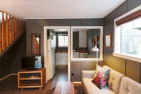 1 bedroom + loft townhouse