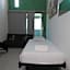 Easy Hotel