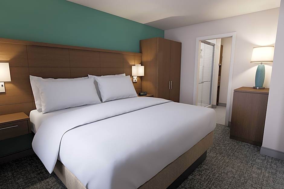 Photo 1 of 4 of 1 Bedroom 1 King Bed Suite, Hearing Accessible