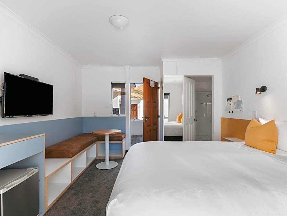 The Mission Belle Motel