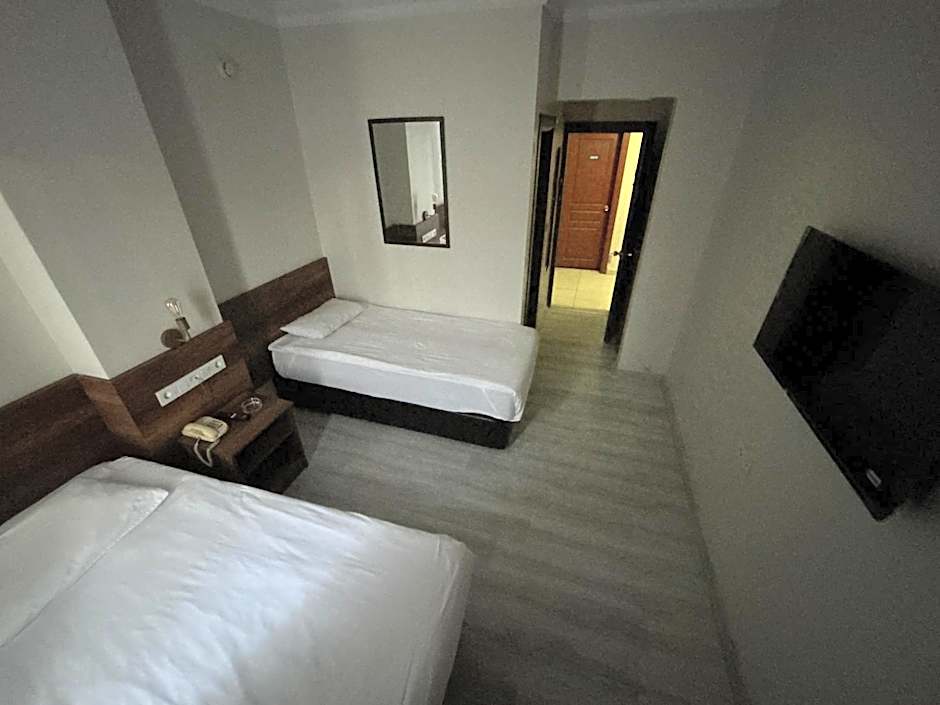 Altinnal Hotel