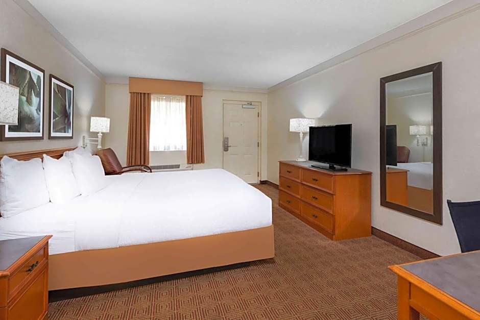 La Quinta East Deerfield Beach - Boca Raton