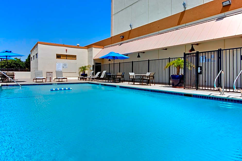 Holiday Inn Los Angeles - LAX Airport By IHG
