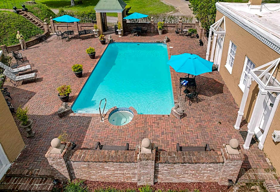 The Inn at Cedar Grove
