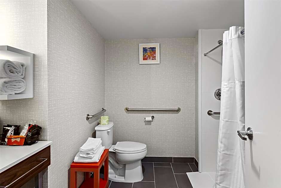 Hampton Inn By Hilton & Suites Bolingbrook, Il