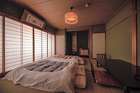 Triple Room with Private Bathroom