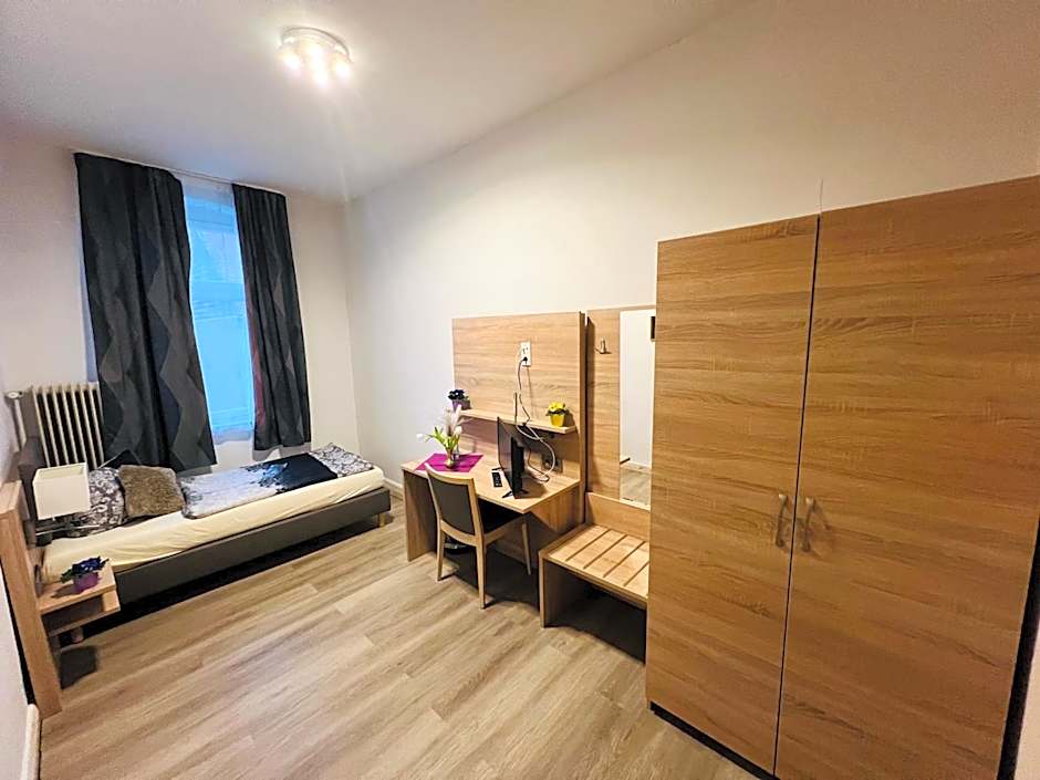 Zdjęcie 1 z 6 — Budget Single Room