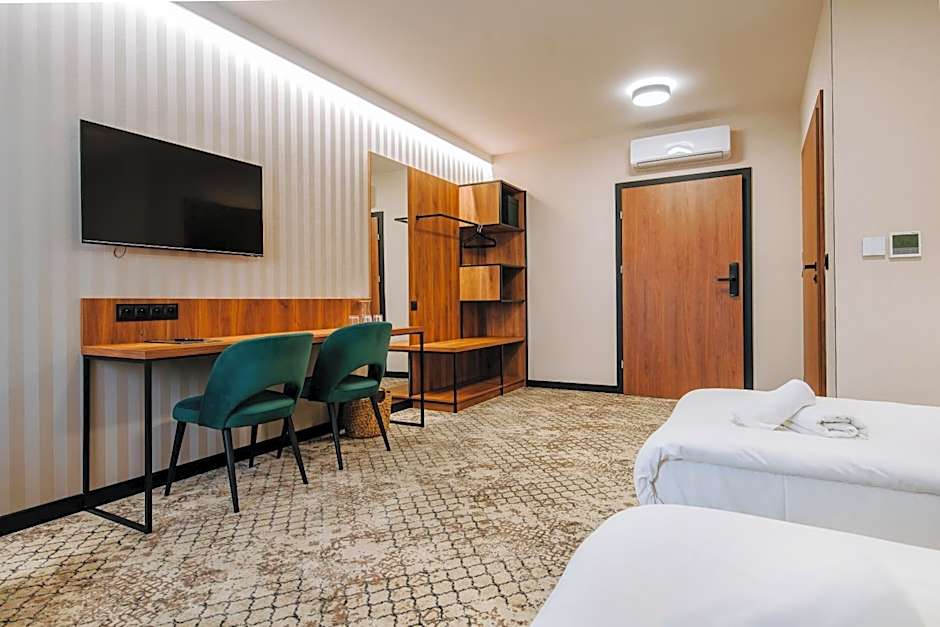 Hotel Cztery Pory Roku