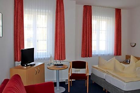 Standard Double Room with City View