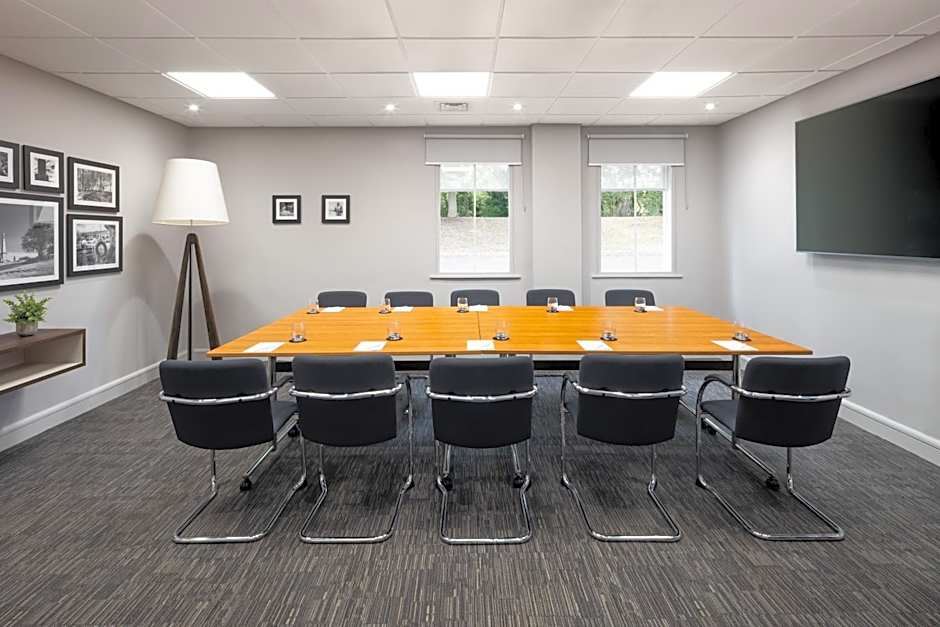 Holiday Inn Aylesbury By IHG
