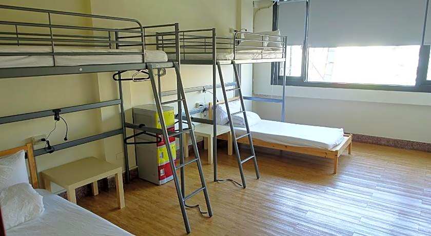 Chiayi Petite Hostel