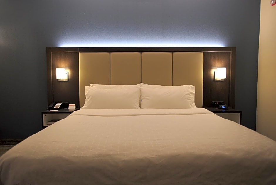Holiday Inn Express Anderson I-85 - Exit 27- Highway 81, an IHG Hotel