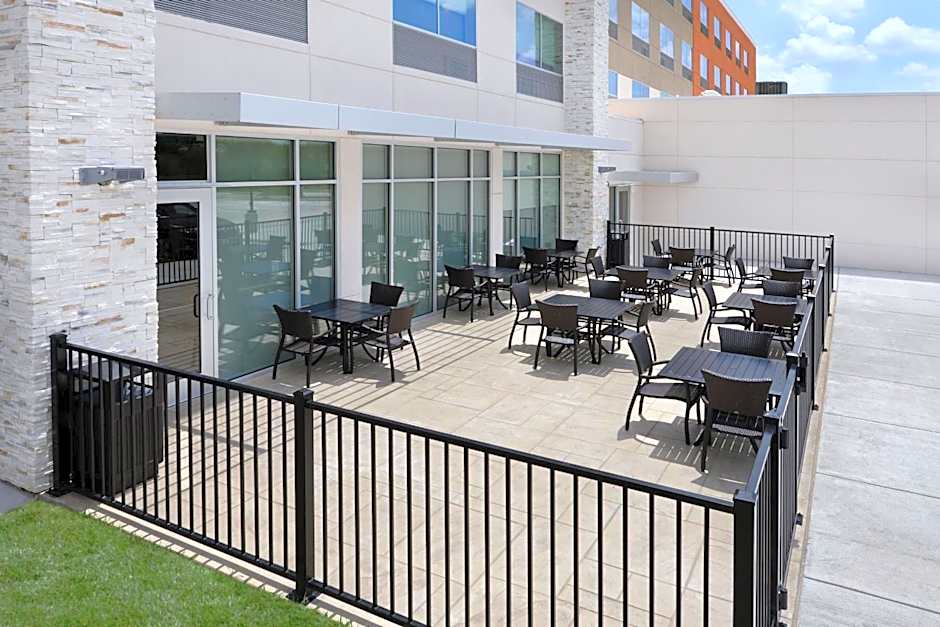 Holiday Inn Express & Suites Bryan - College Station By IHG
