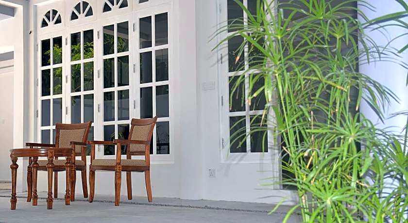 Tiger shark Residence 