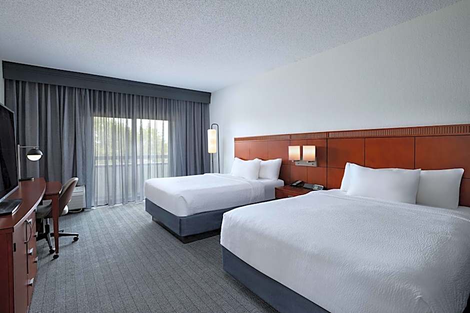 Courtyard by Marriott Dallas Richardson at Spring Valley