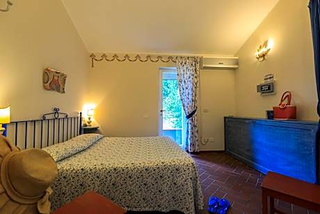 Two-Bedroom Apartment (6 Adults)