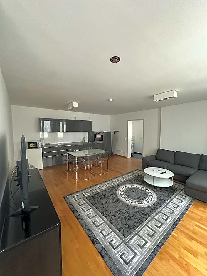 Al Nafurah Apartments