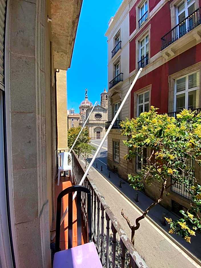 Hostal Drassanes
