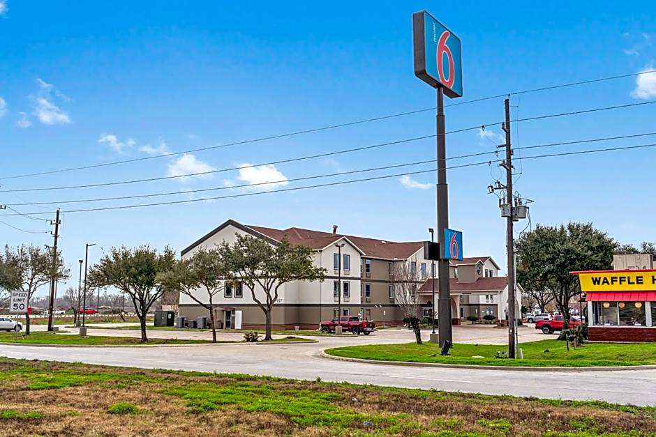Motel 6-Rosenberg, TX