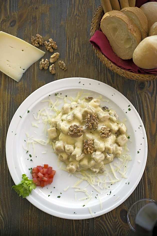 Alma Living Hotel- Al Girarrosto