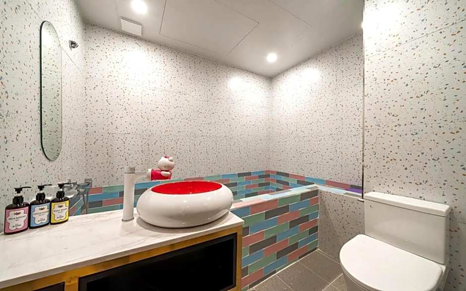 Jangyu Almond Kids Hotel