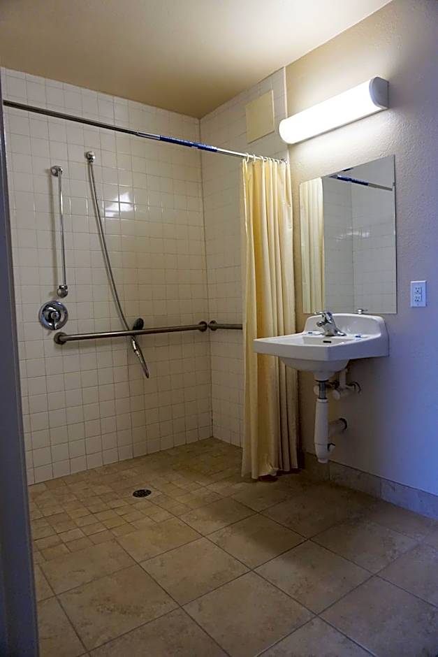 Econo Lodge San Antonio Northeast I-35 – San Antonio, TX