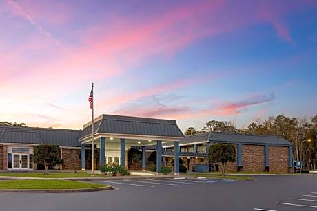 Days Inn by Wyndham Hinesville Near Fort Stewart