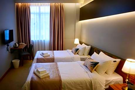 Superior Twin Room (with window)