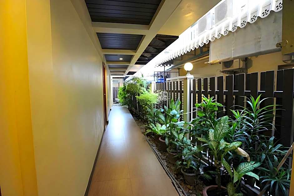 JJ Residence (somsri praditjarone company branch 1)