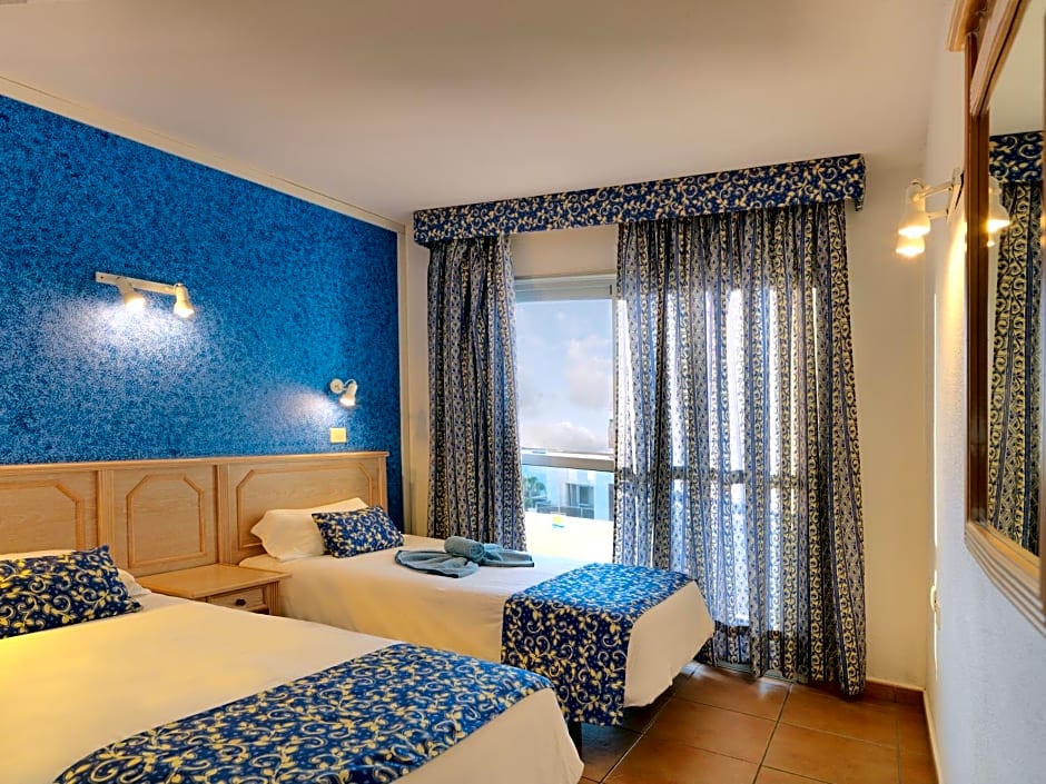 Apartamentos Oro Blanco