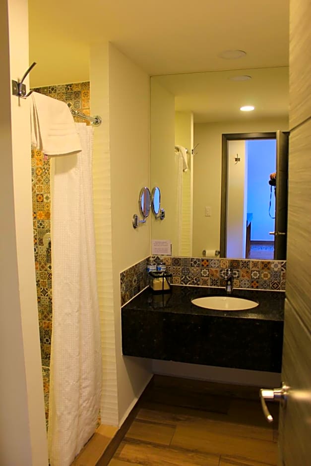 Sawari Hotel