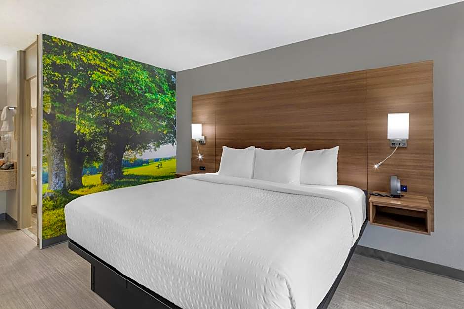 Clarion Pointe Morrow - Atlanta South