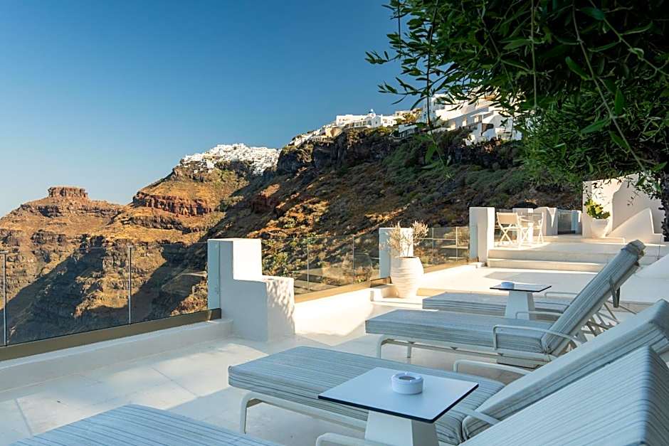 Sun Rocks Boutique Hotel - Caldera View Suites & Sunset Dining Experience
